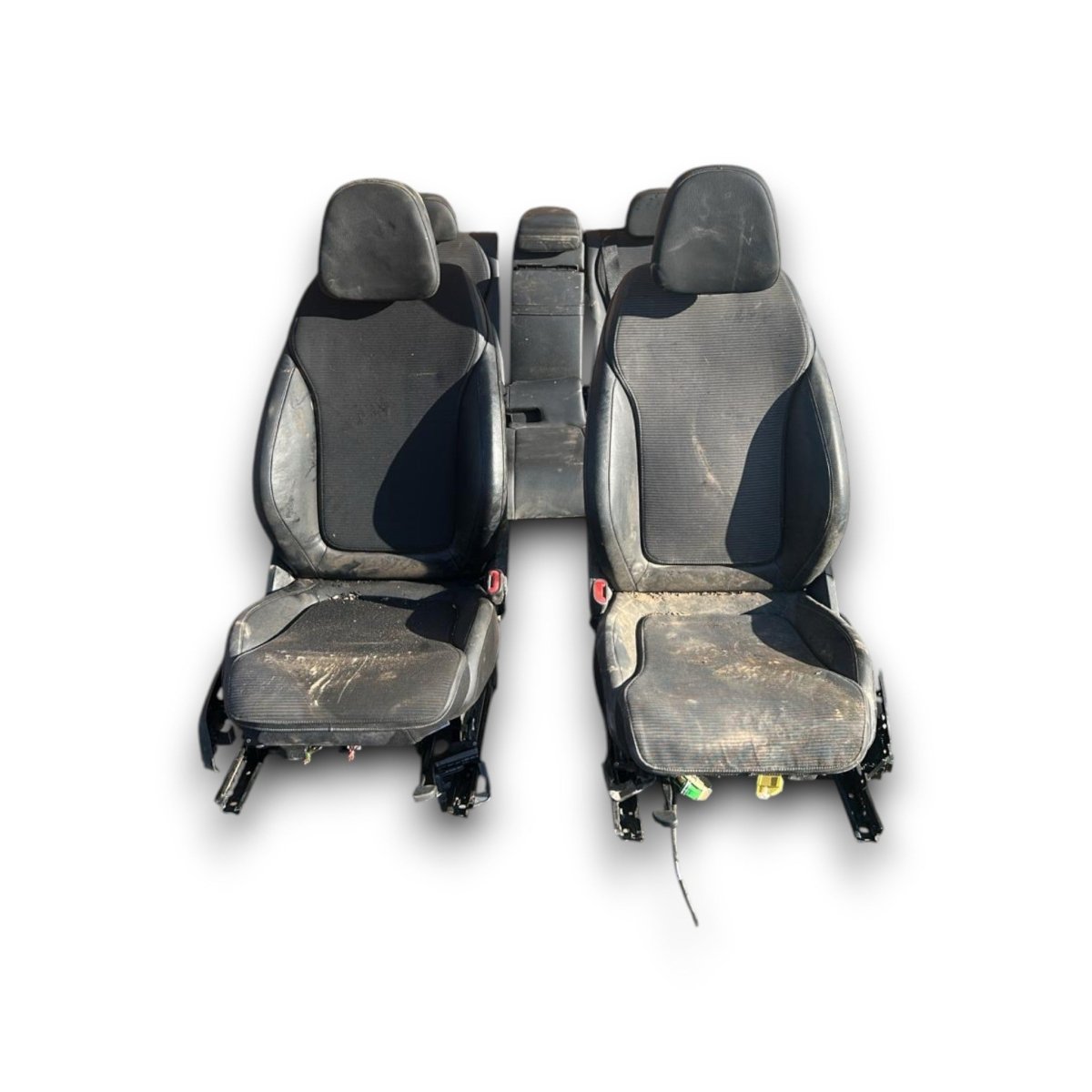 Tappezzeria / sedili Mercedes Benz Classe C (W206) (2021 &gt; ) in stoffa e pelle neri (premium) - F&amp;P CRASH SRL - Ricambi Usati