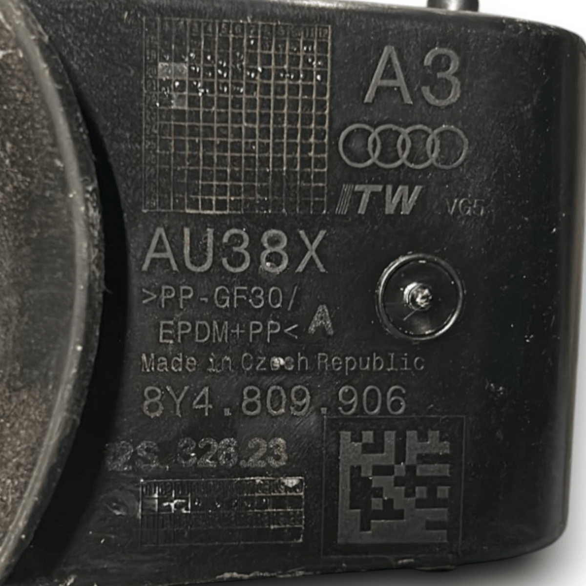 Tappo / Sportello Carburante Audi A3 8Y cod:8Y4809906 (2020 >) - F&P CRASH SRLS - Ricambi Usati