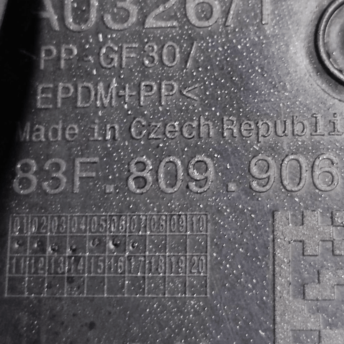 Cap / Fuel Cap Audi Q3 Sportback CODE: 83F809906 (2018>) - F&P CRASH SRLS - Used Parts