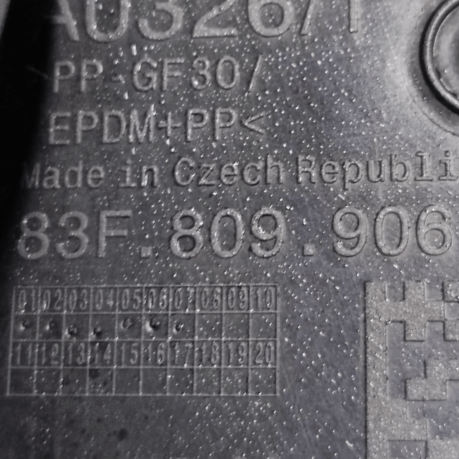 Cap / Fuel Cap Audi Q3 Sportback CODE: 83F809906 (2018>) - F&P CRASH SRLS - Used Parts