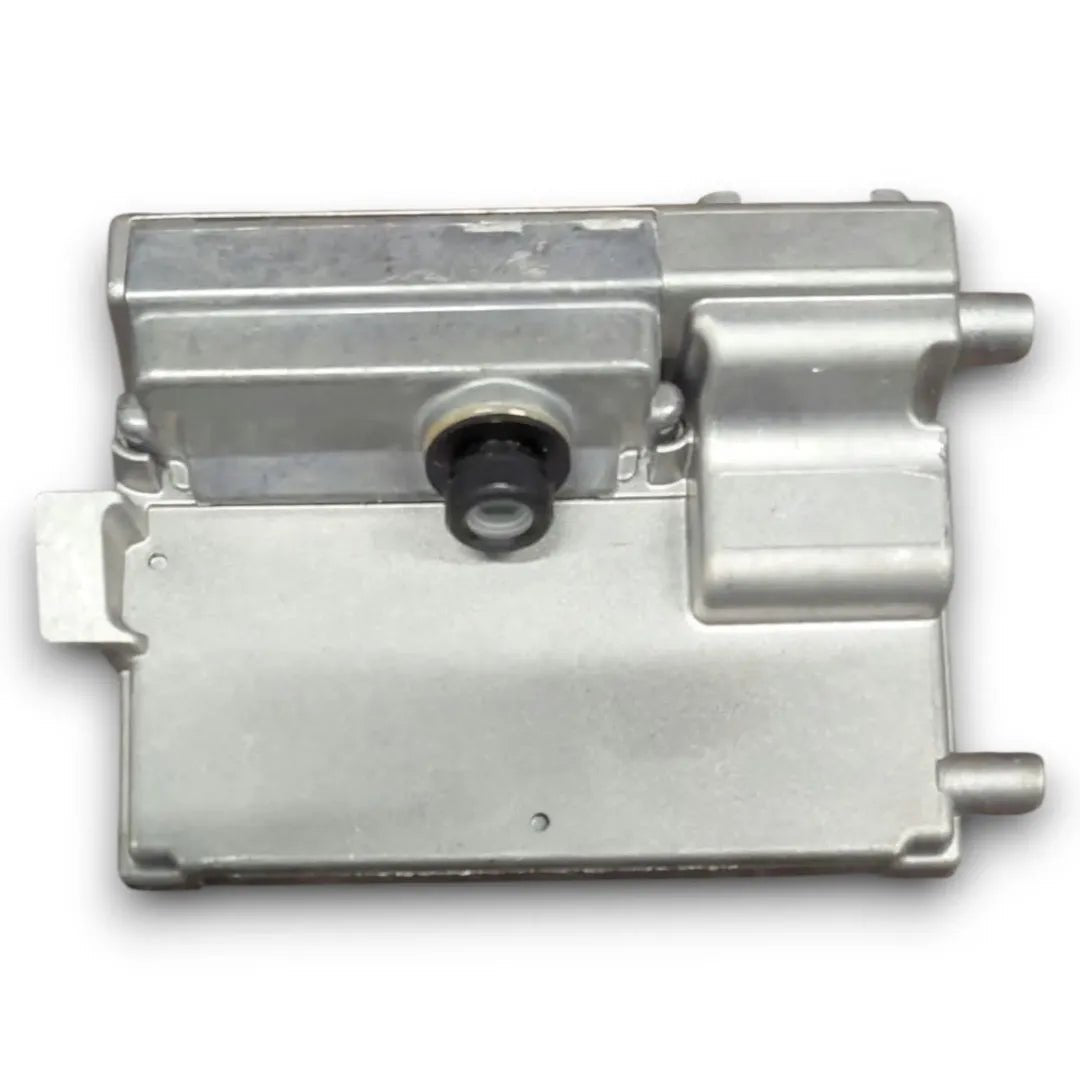 Telecamera anteriore Skoda Octavia dal 2020 OEM 5WA980653D - F&P CRASH SRL - Ricambi Usati