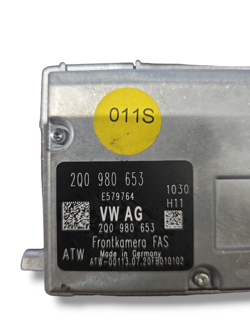 FRONT GLASS CAMERA VOLKSWAGEN T - CROSS (2019>) Code: 2Q0980653 - F&P CRASH SRLS - Used Spare Parts