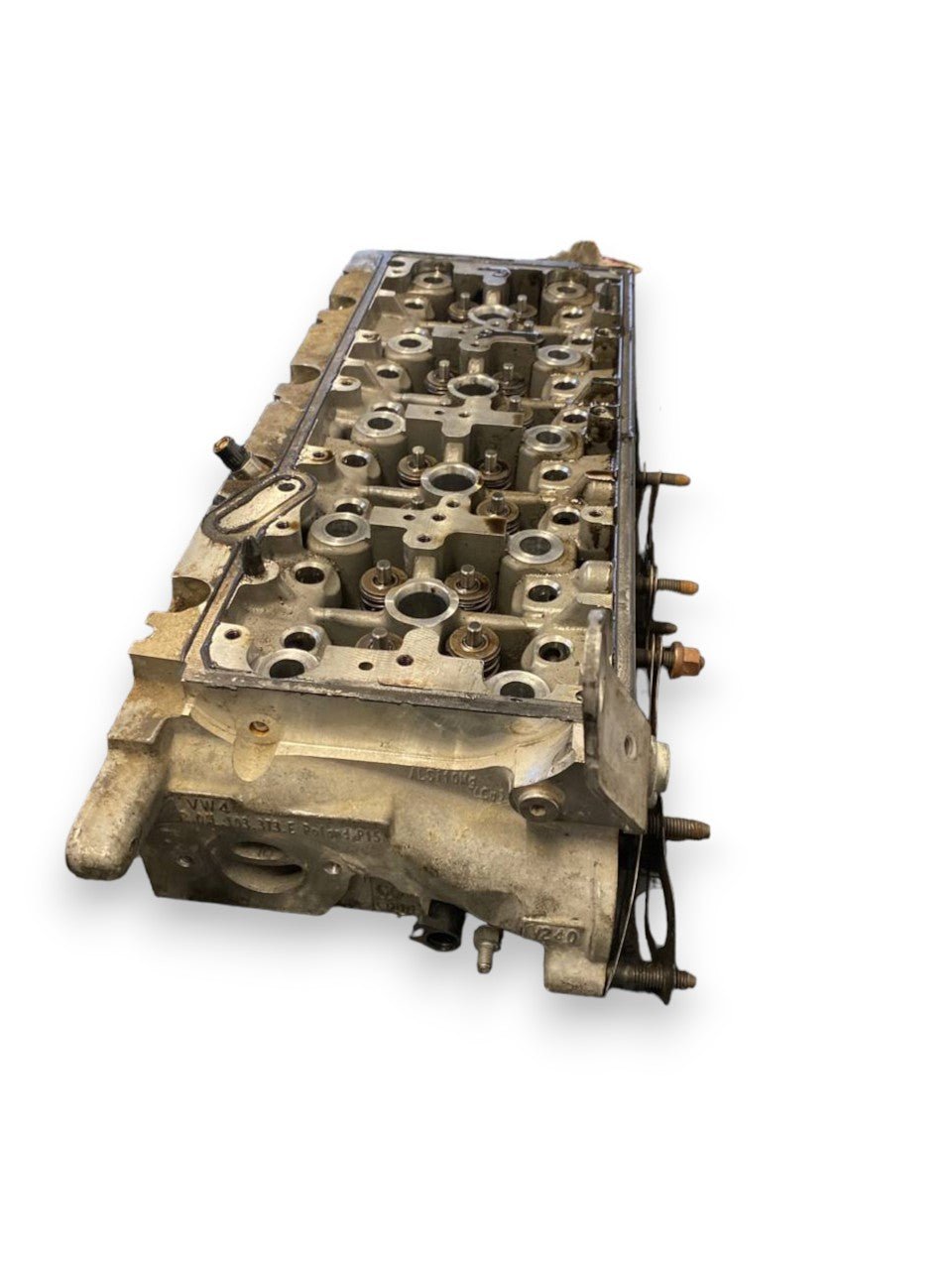 Volkswagen Golf 7 engine head - Audi A3 - Seat Leon 1.6 diesel (2012 to 2019 - code clh) cod:04l103373e - F&P CRASH SRLS - Used Parts