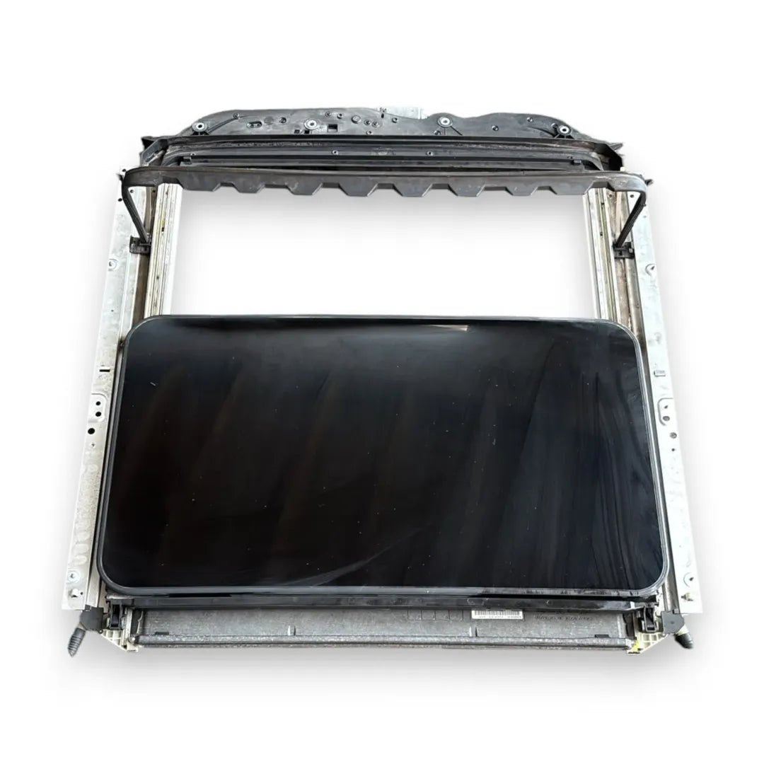 Tetto panoramico apribile Mercedes-Benz Classe E W/S212 dal 2009 OEM A2126500509 - F&P CRASH SRL - Ricambi Usati