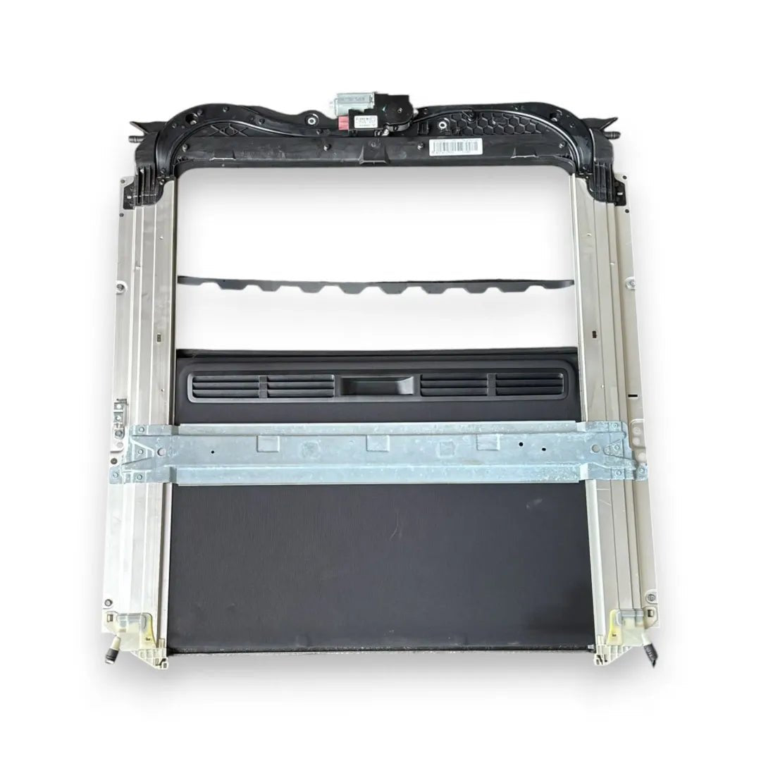 Tetto panoramico apribile Mercedes-Benz Classe E W/S212 dal 2009 OEM A2126500509 - F&P CRASH SRL - Ricambi Usati