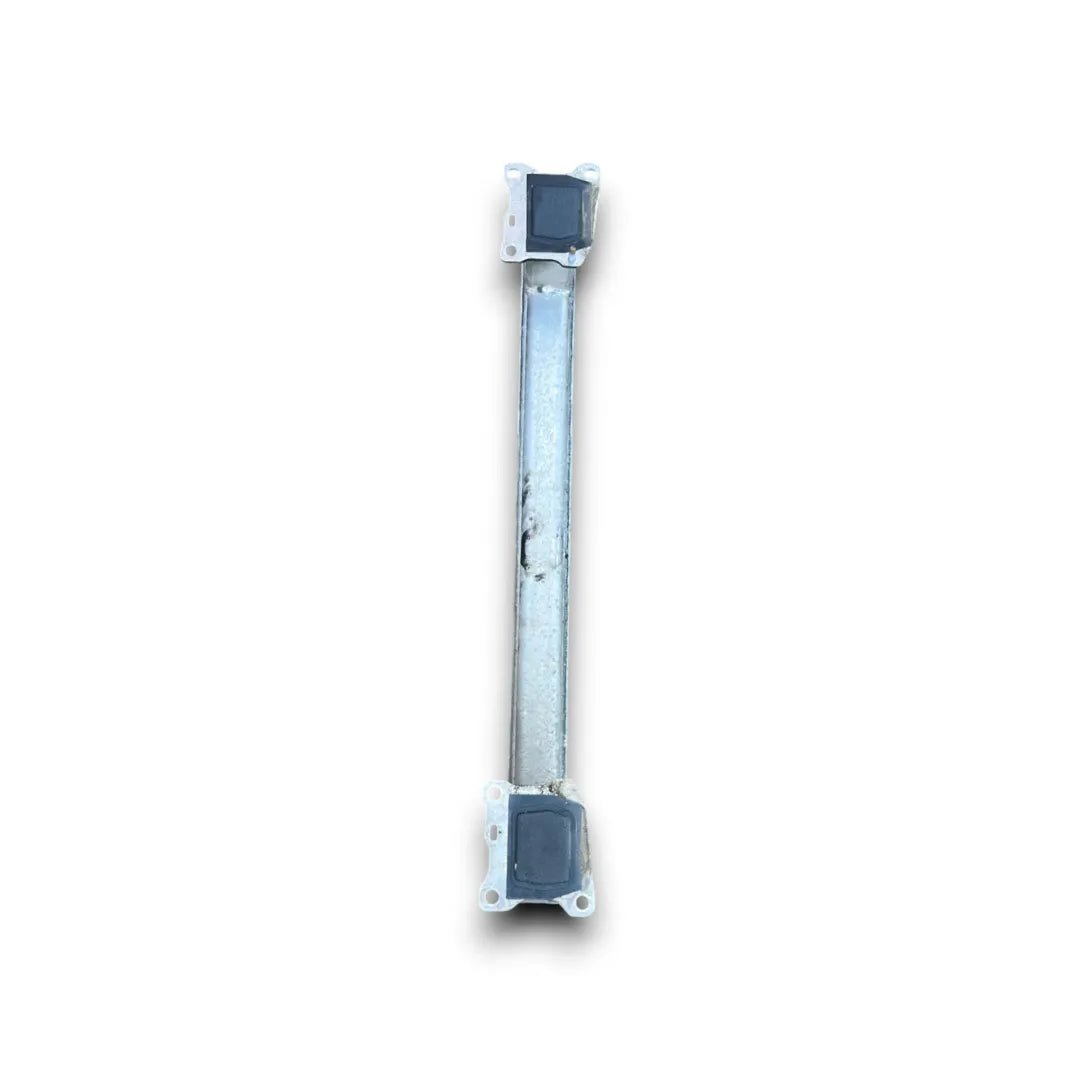 Dettaglio Traversa di rinforzo paraurti posteriore Audi A4 8W 2015–2019 OEM 8W0807309B - foto 2