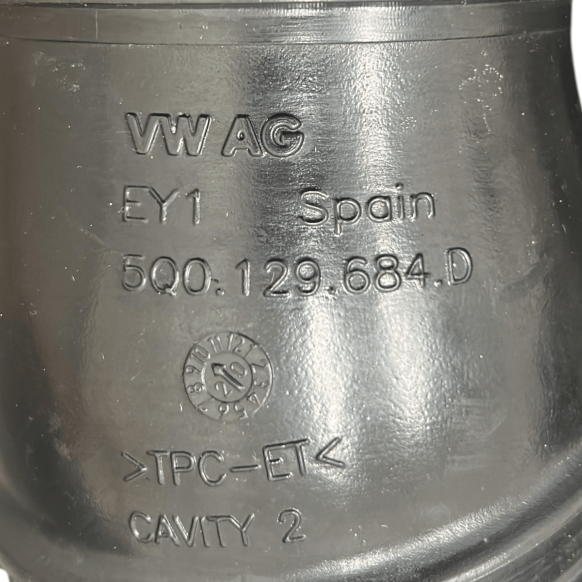 Volkswagen T-Roc Intake Pipe cod.5Q0129684D 1.0 Petrol (2017 > ) - F&P CRASH SRLS - Used Parts