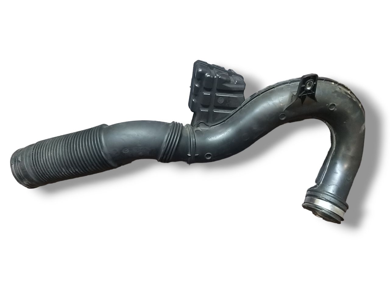 Tubo Intercooler Renault Traffic Diesel 1.6 ( 2016 ) Cod : 165755972r - F&P CRASH SRLS - Ricambi Usati