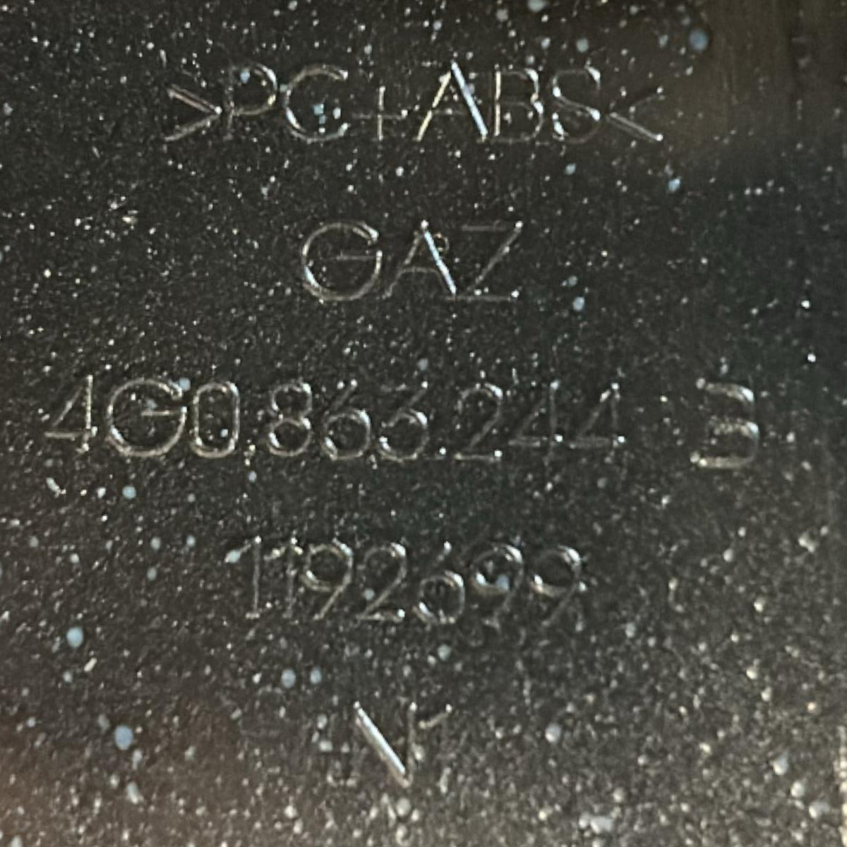 Tunnel Centrale Audi A6 (C7) (4G) cod.4G0863244B (2011 > 2018) - F&P CRASH SRLS - Ricambi Usati