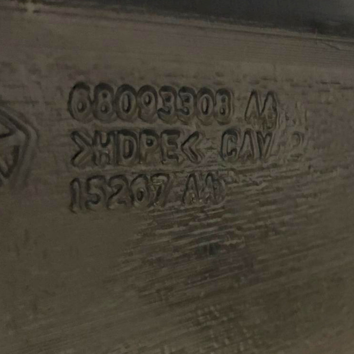 tunnel centrale + Bracciolo Jeep Cherokee (2013 > 2023) cod:68093308AA - F&P CRASH SRLS - Ricambi Usati