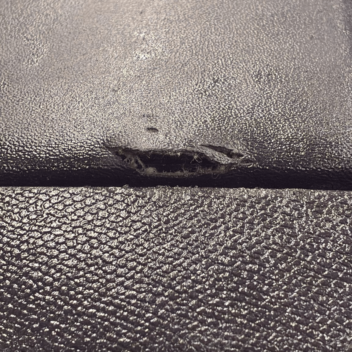 Tunnel centrale + bracciolo peugeot 5008 cod : t0522666 (2017 - 2024) + comandi clima - F&P CRASH SRL - Ricambi Usati