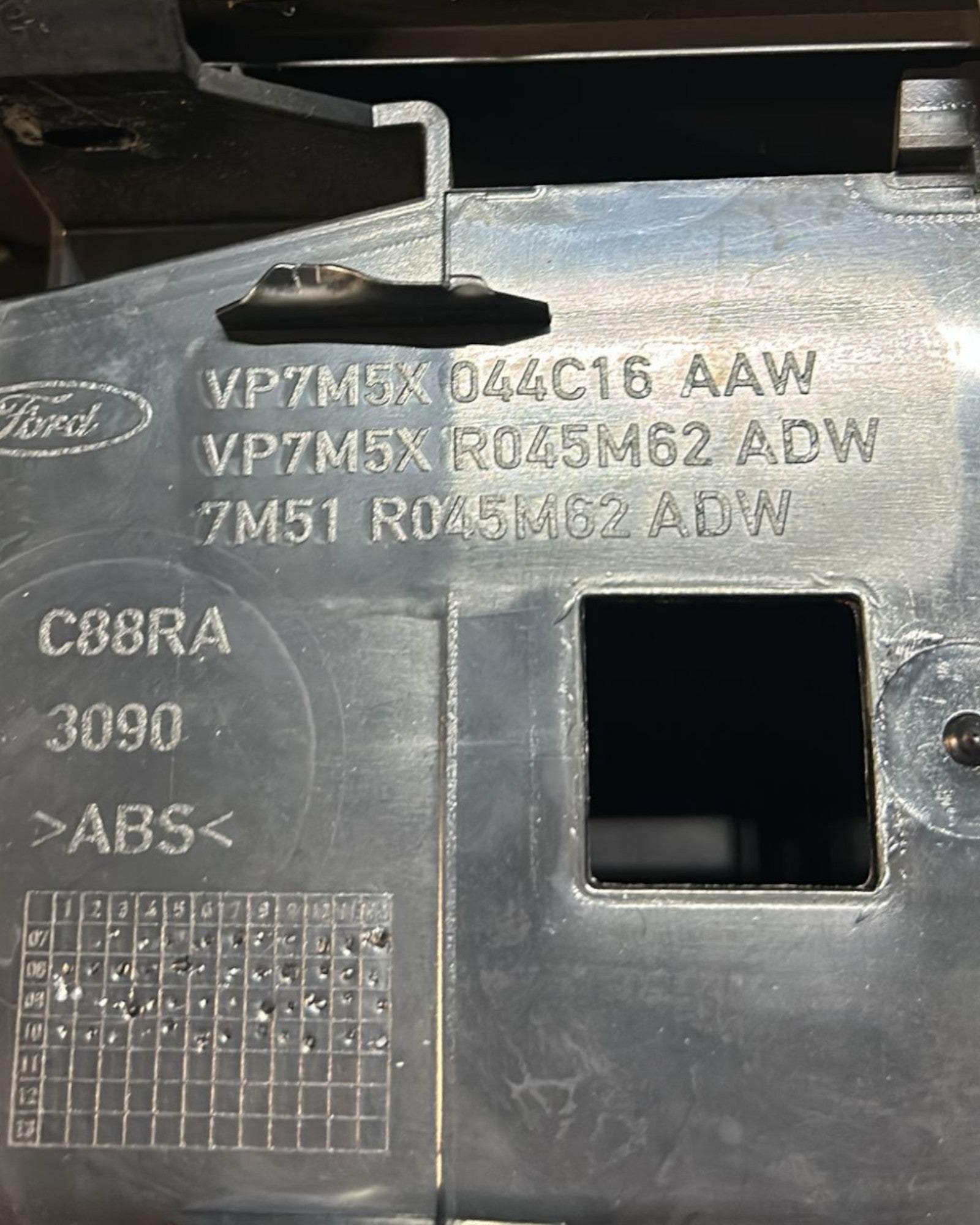 Tunnel Centrale Ford Kuga I (2013 > ) cod.VP7M5X044C16AAW - F&P CRASH SRLS - Ricambi Usati