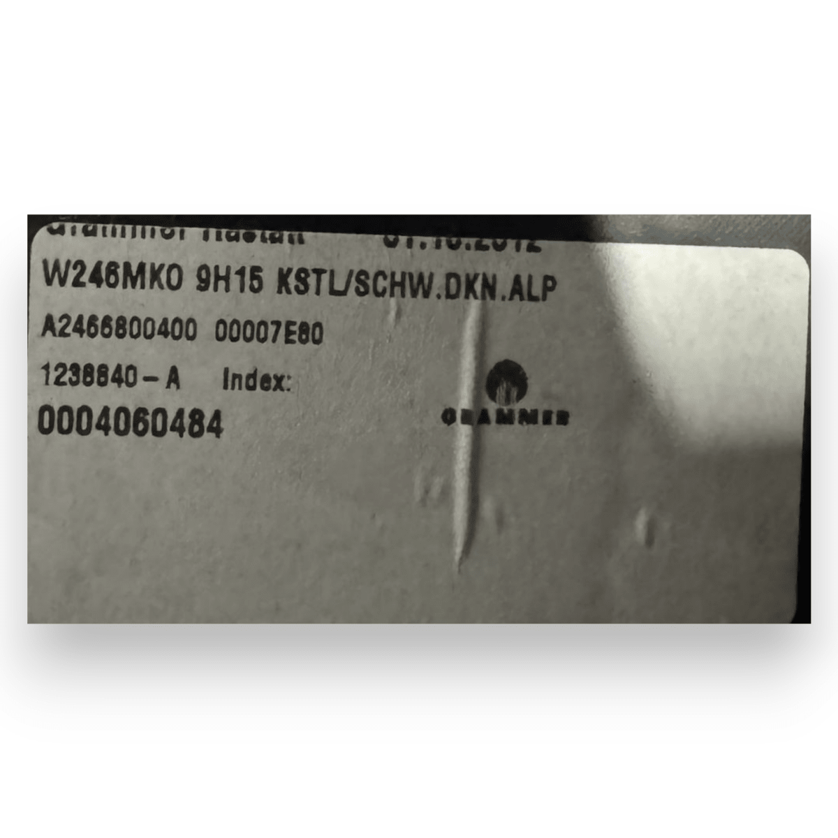 Tunnel centrale Mercedes - Benz Classe B (W246) cod.A2466800400 (2011 - 2018) + bracciolo - F&P CRASH SRL - Ricambi Usati
