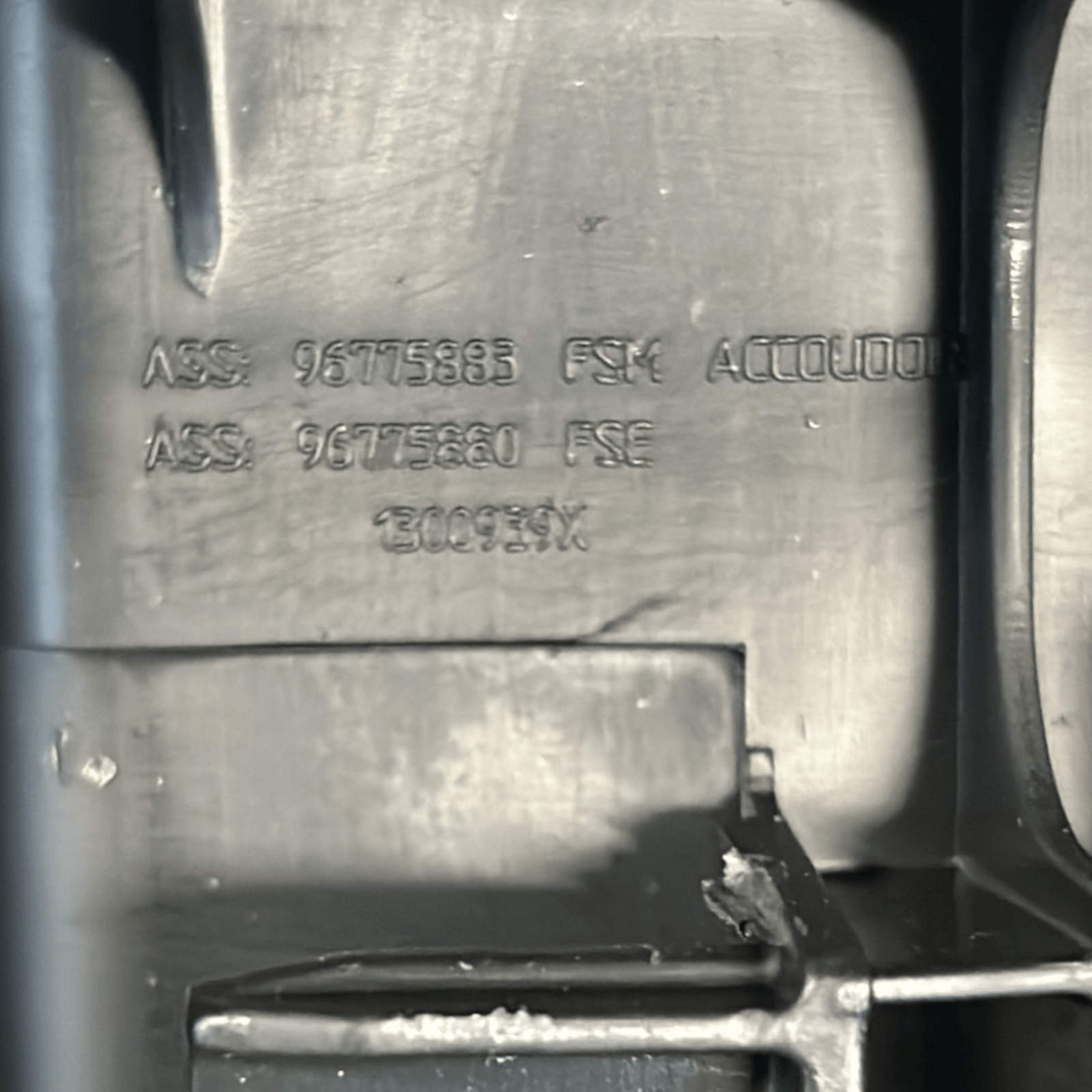 Tunnel Centrale Peugeot 308 (2013 > 2020) cod:96775883 - F&P CRASH SRLS - Ricambi Usati