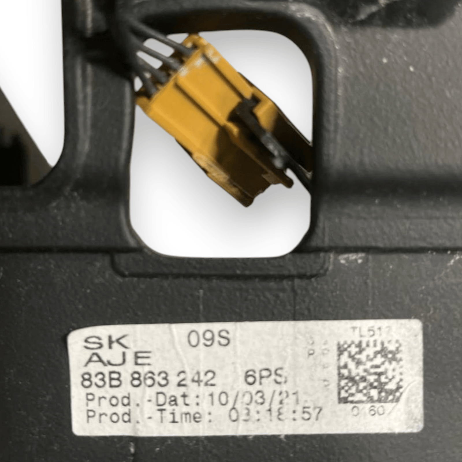 Tunnel Centrale + Portabicchieri Audi Q3 F3 Sportback (2019>) cod: 83B863242 - F&P CRASH SRLS - Ricambi Usati