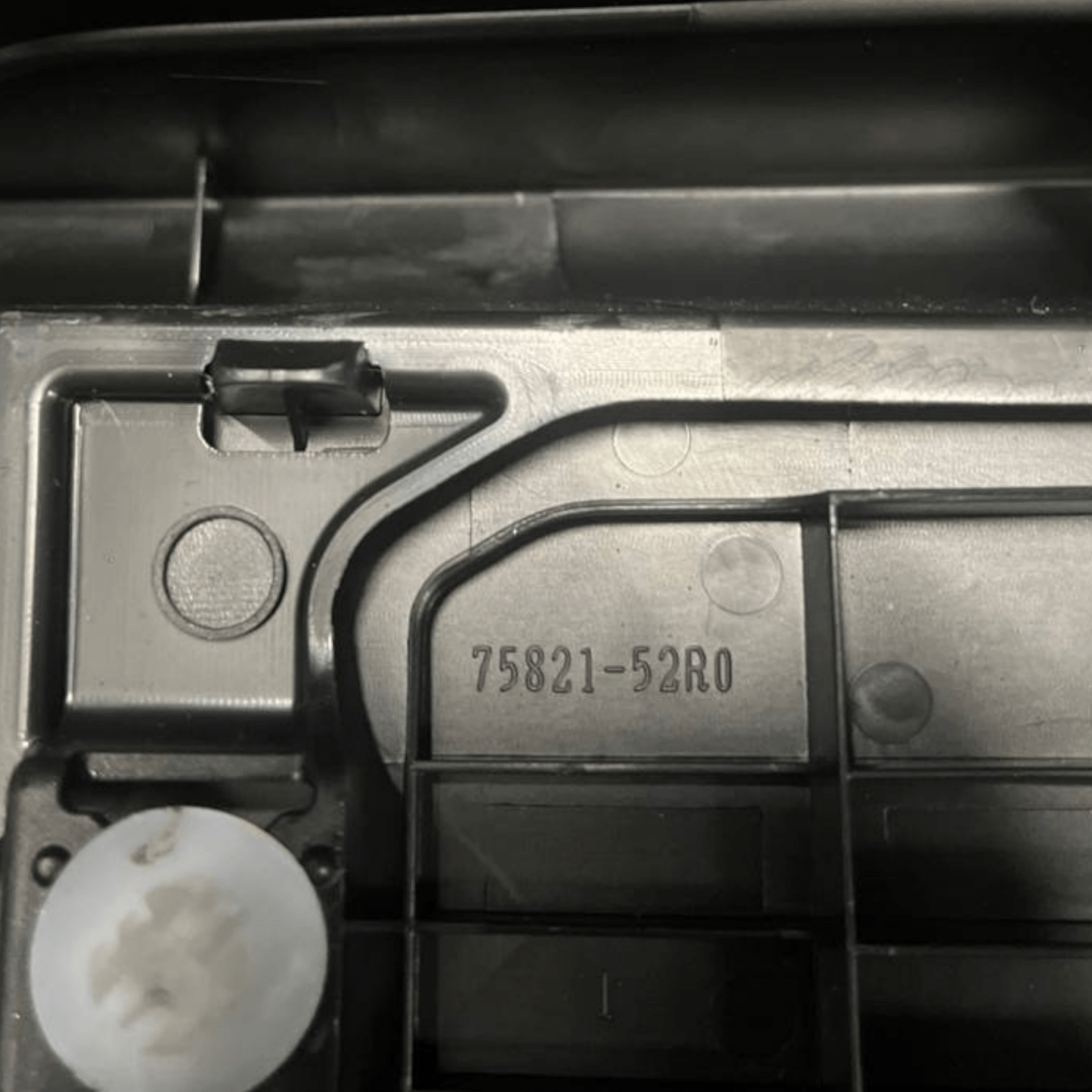 Tunnel Centrale Suzuki Swift VI (2017 al 2024) cod: 75821 - 52R0 - F&P CRASH SRLS - Ricambi Usati