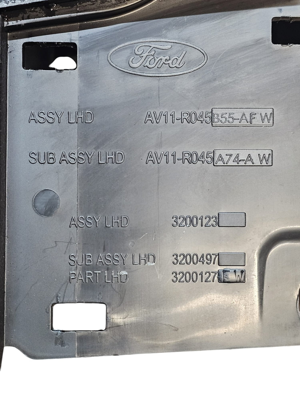 Tunnel / Central Console Ford B - Max (2012 - 2018) Code: AV11 - R045B55 - AFW - F&P CRASH SRLS - Used Parts
