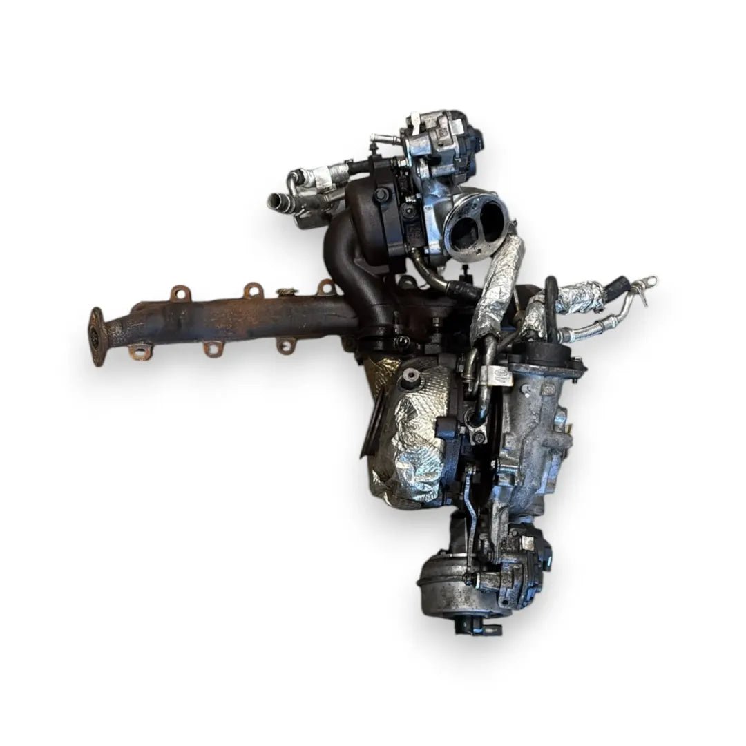 Dettaglio Turbocompressore con collettore di scarico Land Rover Defender dal 2019 OEM LR154609 - foto 2