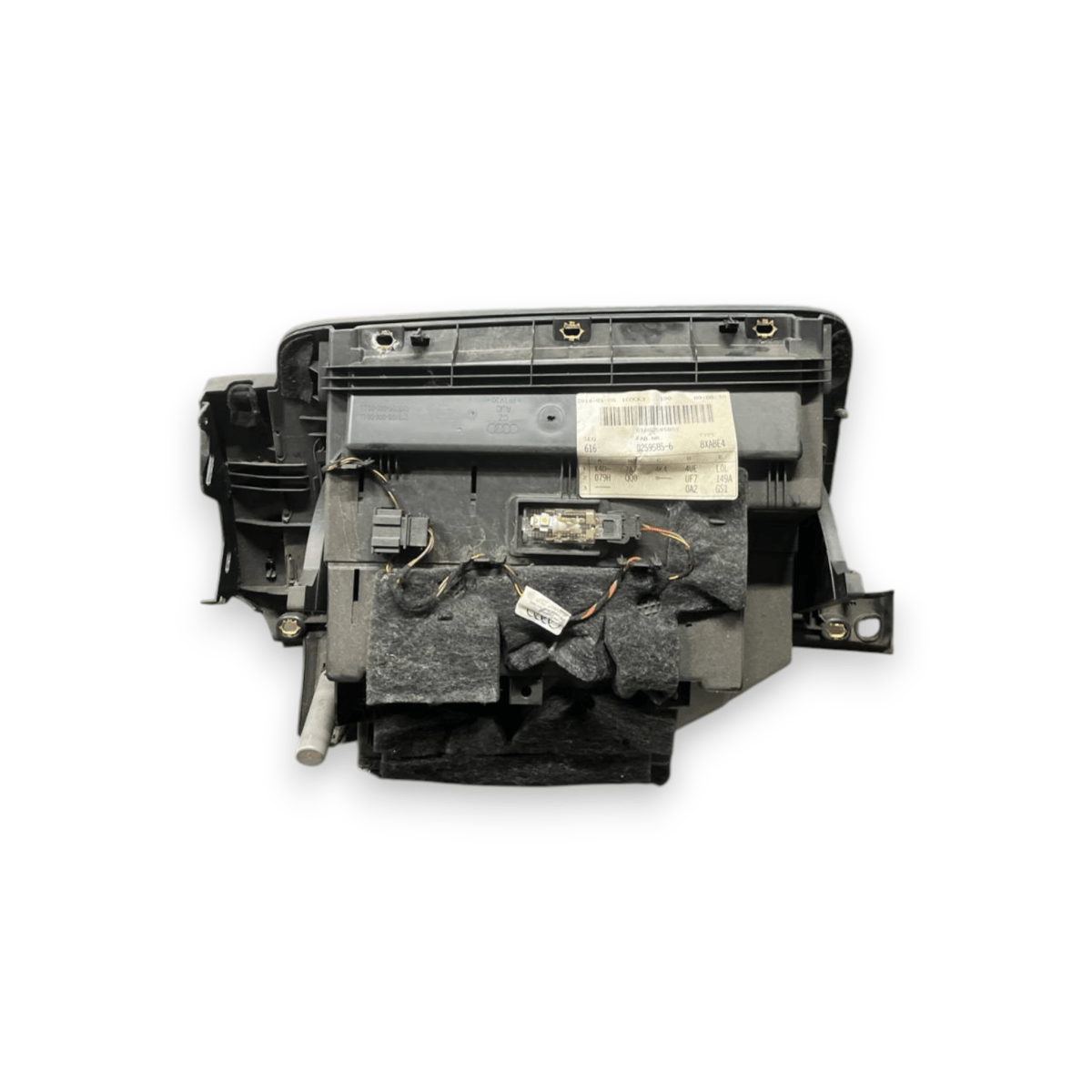 Vano / Cassetto Portaoggetti Audi A1 8X (2010 al 2018) cod: 015106 - 000 - 00 - F&P CRASH SRLS - Ricambi Usati