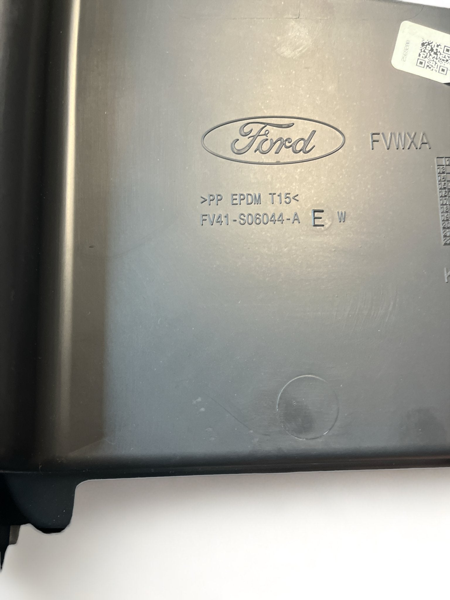 Vano Cassetto Portaoggetti Bauletto Ford Kuga ( 2017 ) cod : FV41 - S06044 - A - F&P CRASH SRLS - Ricambi Usati