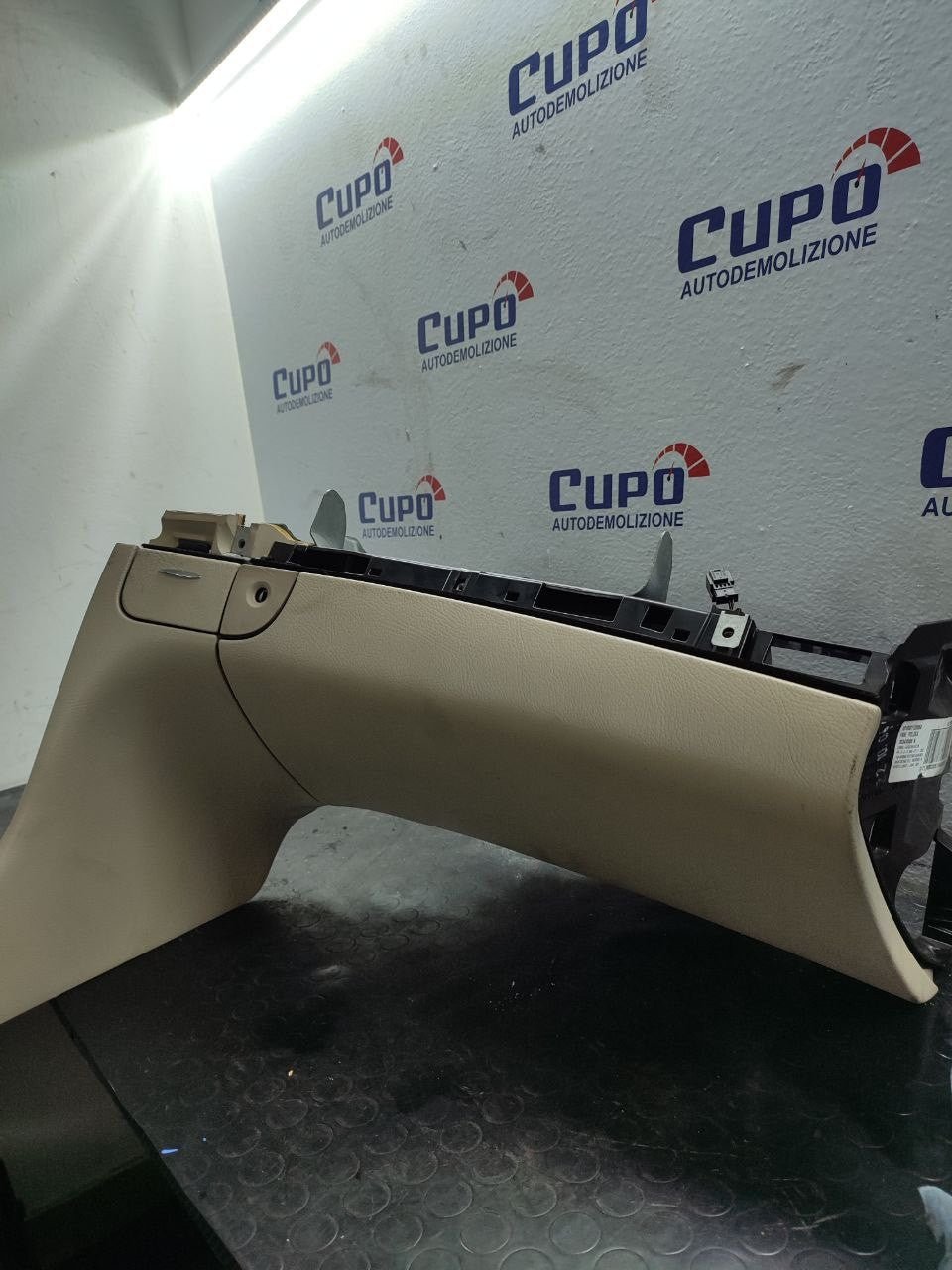 Vano cassetto portaoggetti Mercedes classe E ( w211 ) cod a2118603305 - F&P CRASH SRLS - Ricambi Usati