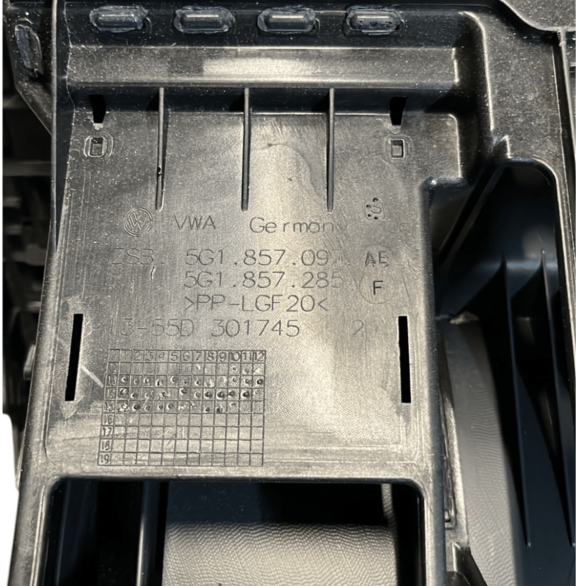 Compartment / glove box Volkswagen Golf VII (2012 - 2019) cod.5G1857097 - F&P CRASH SRLS - Used Parts