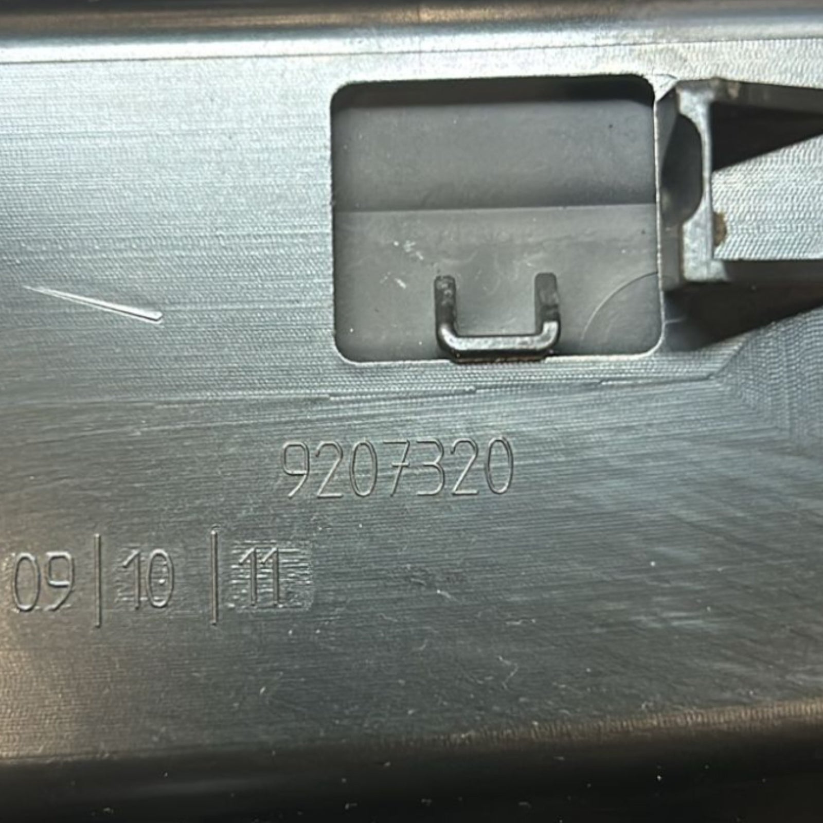 Drink Holder + Antenna Control Unit BMW Series 1 (F20) code.9207320 (2011 > 2019) code.9220832 - 02 - F&P CRASH SRLS - Used Parts