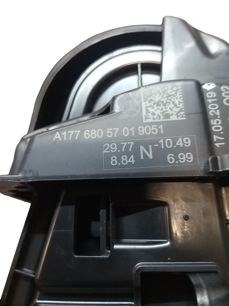 Central Tunnel Object Storage Compartment Mercedes Class A w177 ( 2018 - 2023 ) Code: A17768057019051 - F&P CRASH SRLS - Used Parts