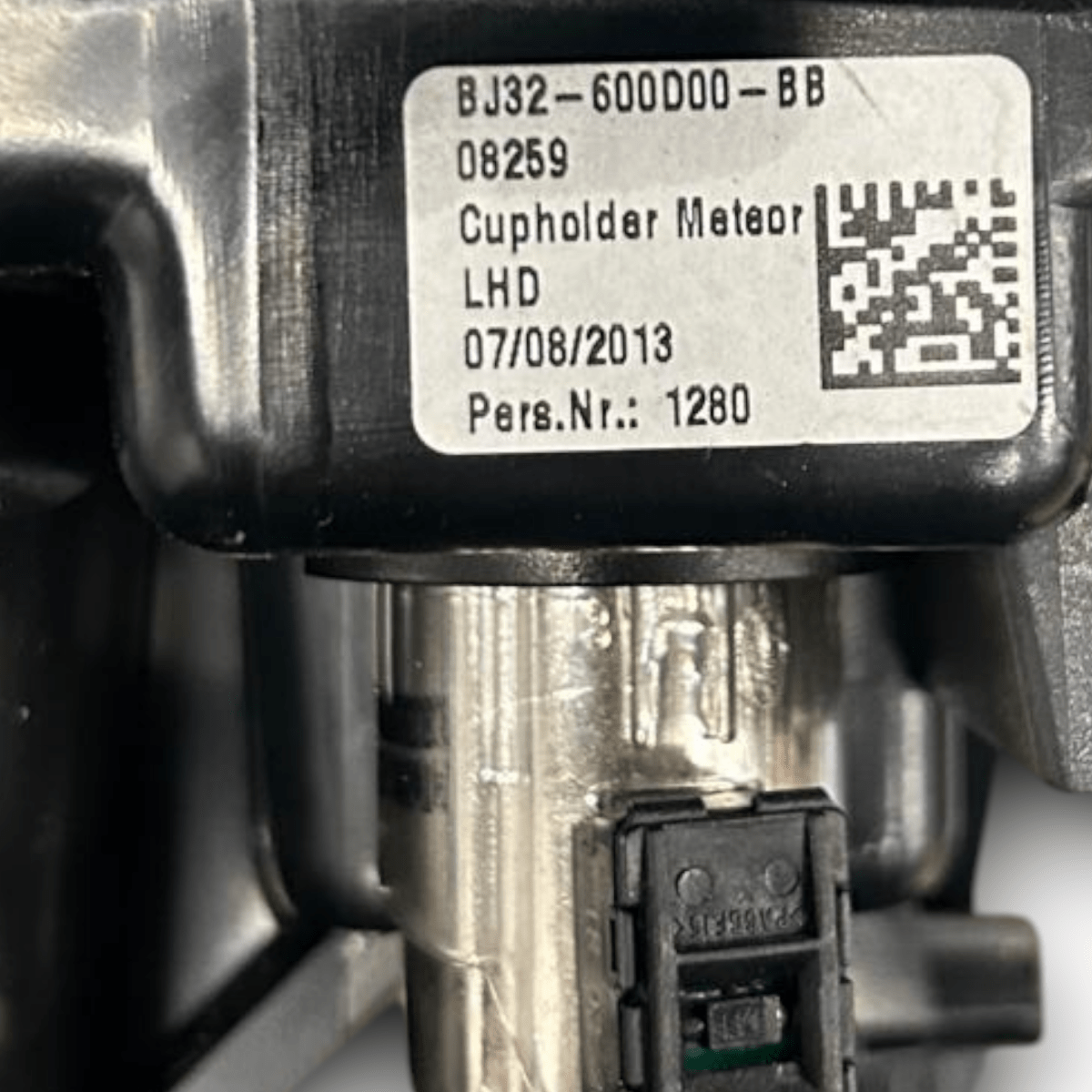 Vano portabevande range rover evoque cod:BJ32 - 600D00 - BB (2011 > 2018) - F&P CRASH SRLS - Ricambi Usati