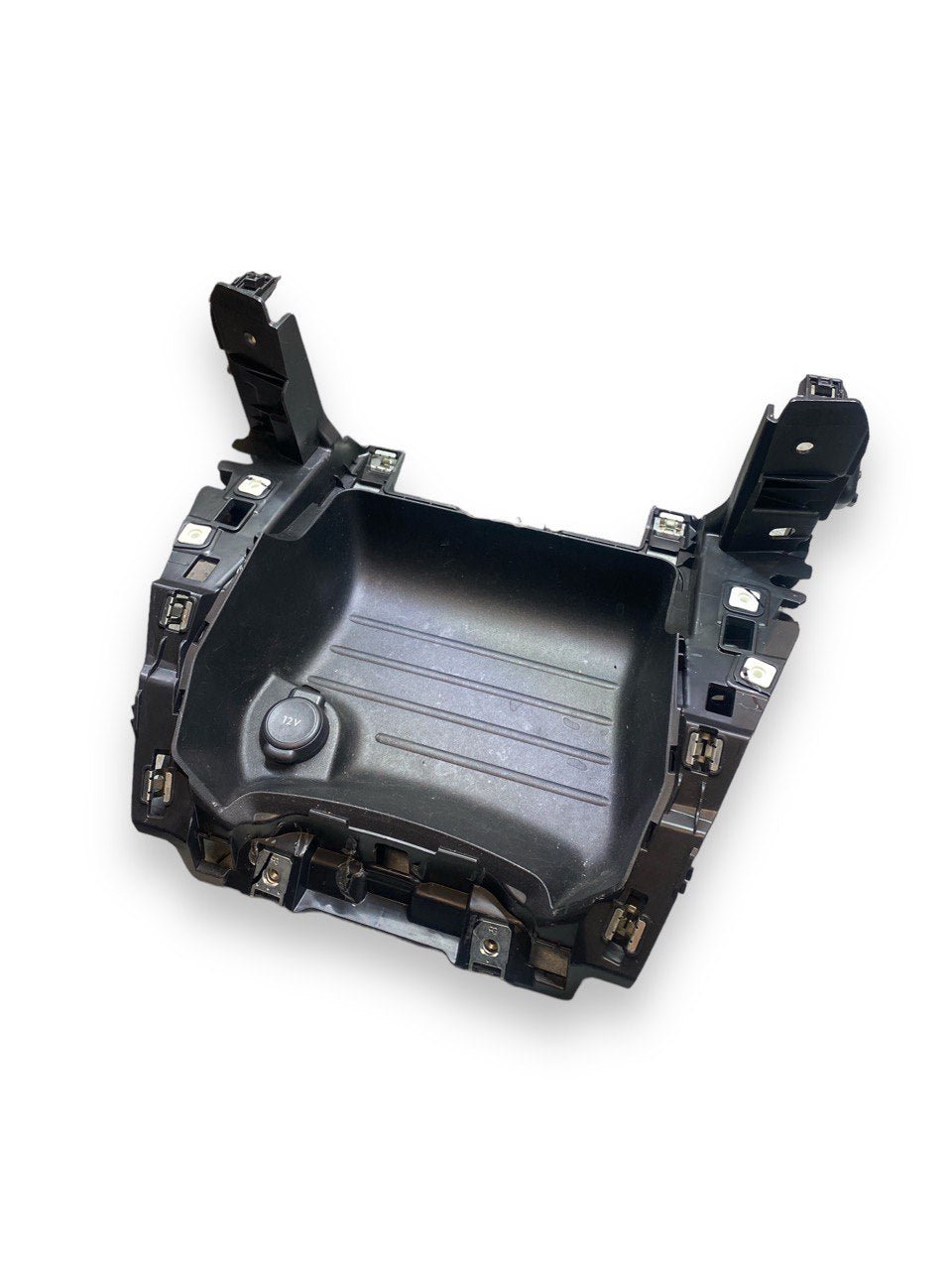Vano portaoggetti con presa 12V Peugeot 2008 ( 2020 ) cod. 9830140180 - F&P CRASH SRLS - Ricambi Usati