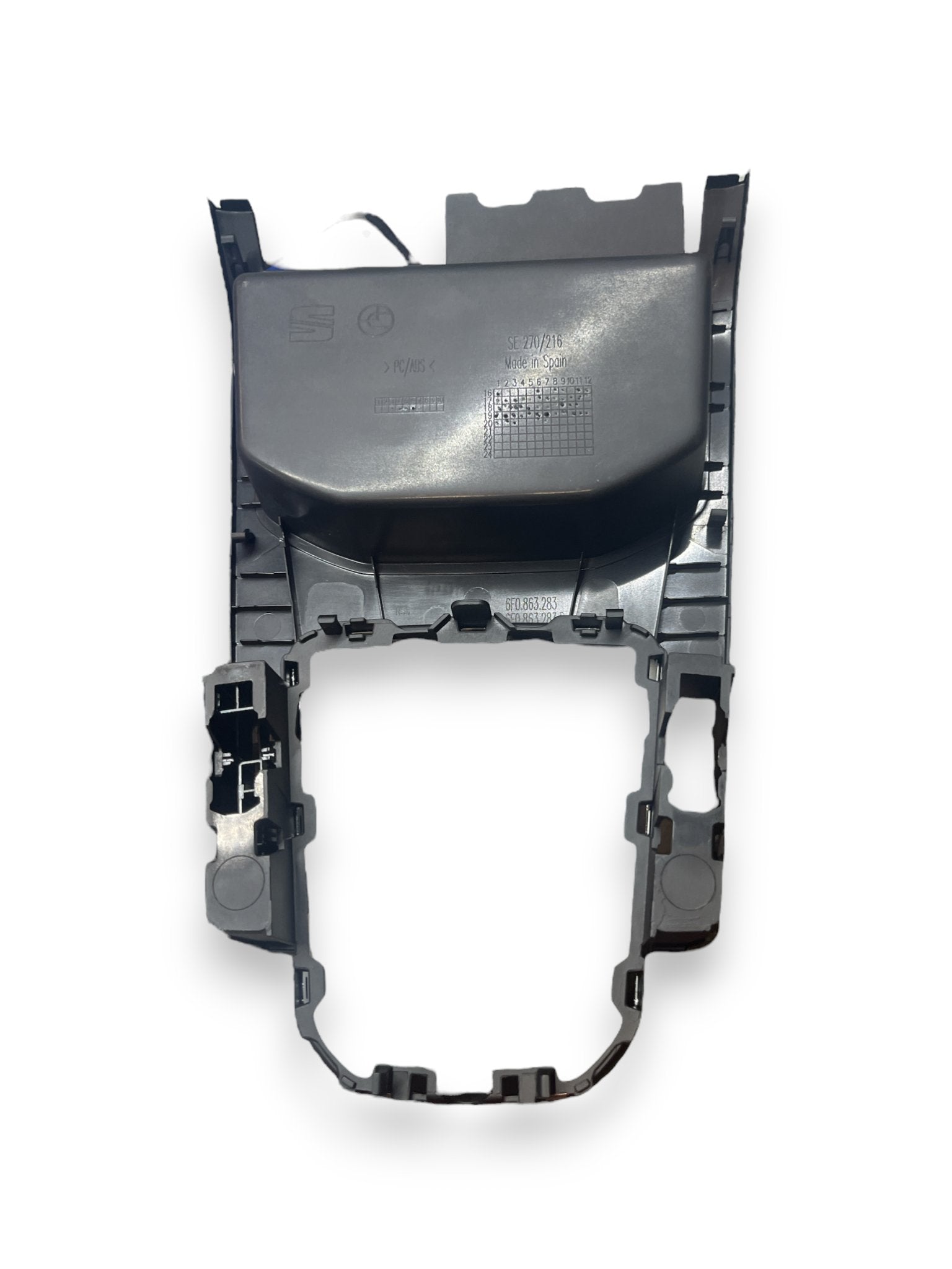 Vano Portaoggetti Console Centrale Seat Ibiza ( KJ1 - 2020 ) cod : 6F0863283 - F&P CRASH SRLS - Ricambi Usati