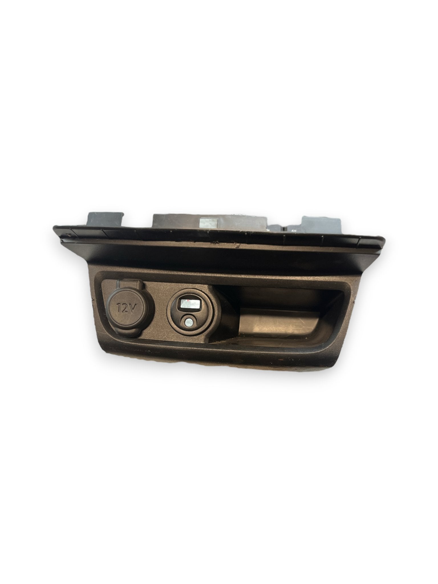 Vano Portaoggetti Presa 12V Peugeot 208 ( 2015 ) cod : 9674655277 - F&P CRASH SRLS - Ricambi Usati
