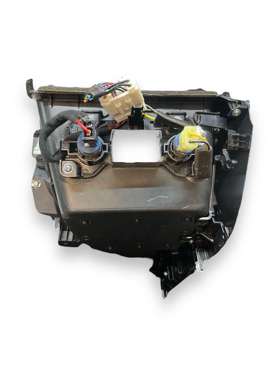 Vano Portaoggetti Tunnel Centrale Presa 12V Kia Sportage ( 2017 ) cod : 84681 - F1200 - F&P CRASH SRLS - Ricambi Usati