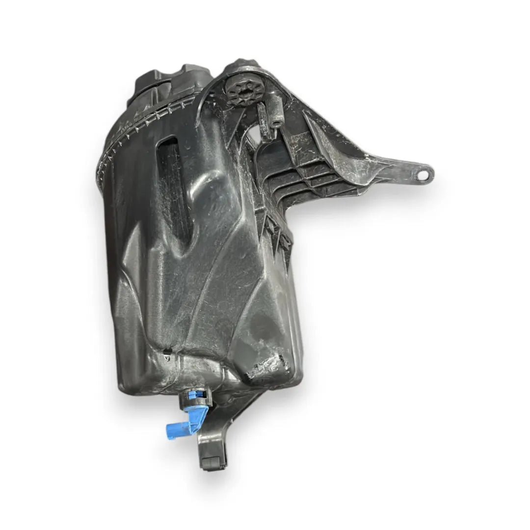 Dettaglio Vaschetta acqua radiatore BMW Serie 5 F10 dal 2013 OEM 17137647283 - foto 2