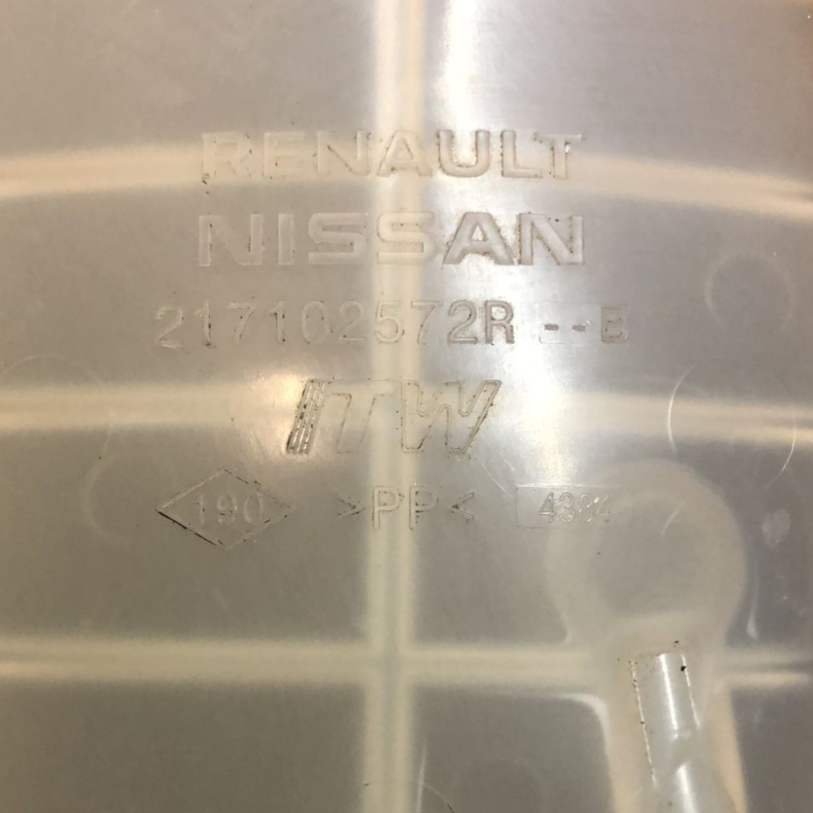 Coolant Liquid Tank Dacia Sandero (2020 >) code:217102572R - F&P CRASH SRLS - Used Parts