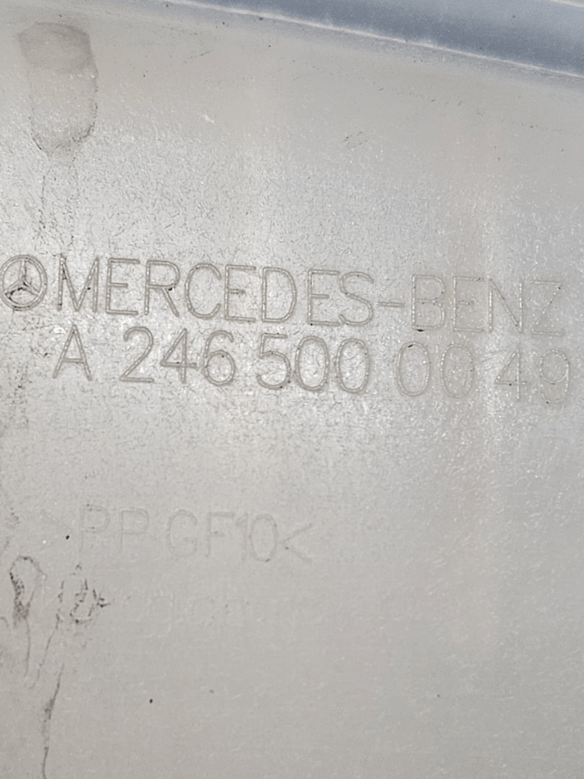 Vaschetta Liquido Refrigerante Mercedes CLA W117 Cod:A2465000049 (2013 - 2019) - F&P CRASH SRLS - Ricambi Usati
