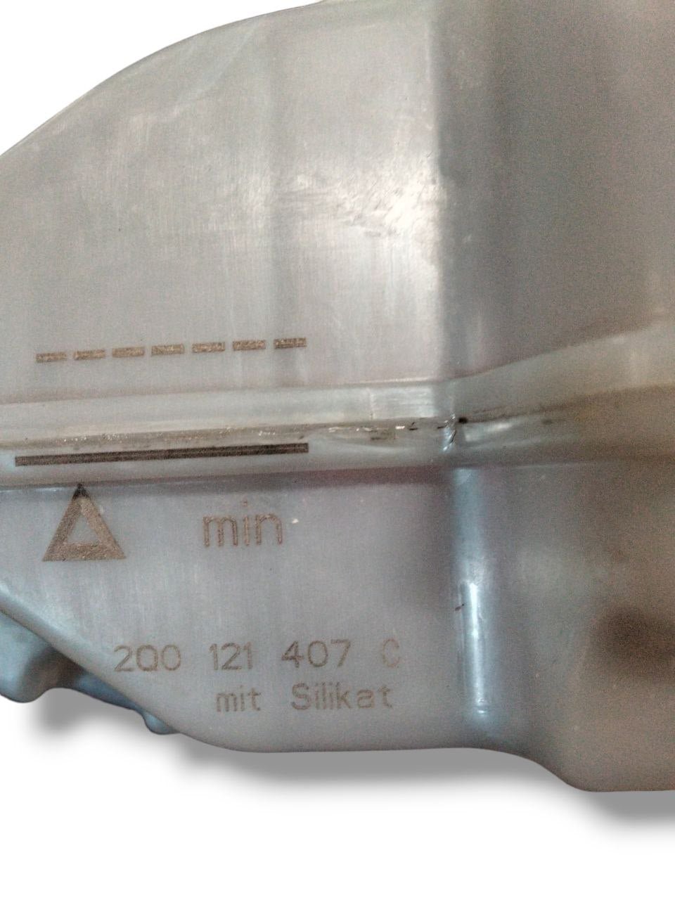 Vaschetta Liquido Refrigerante Volkswagen T - Cross (2019>) cod.2Q0121407C - F&P CRASH SRLS - Ricambi Usati