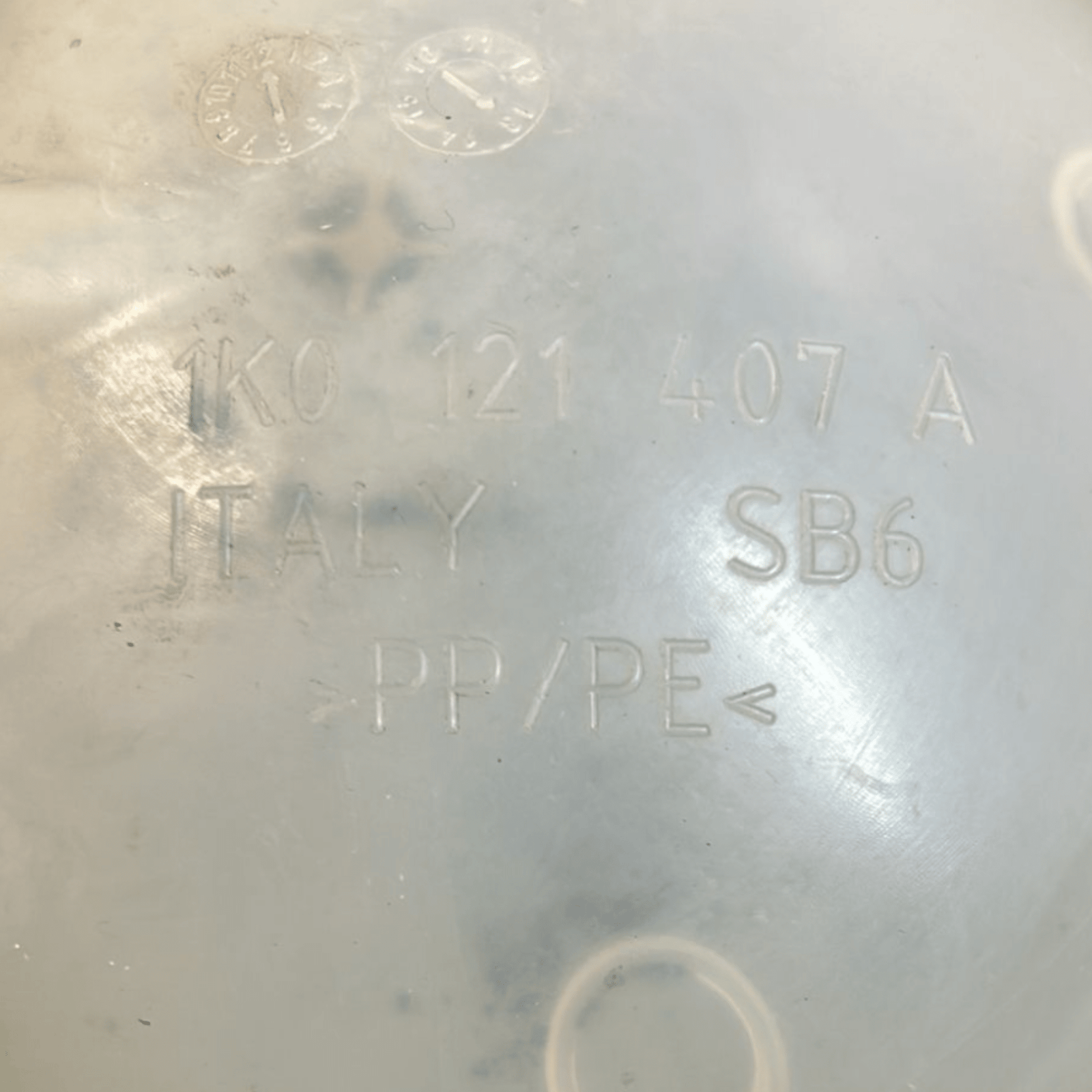 Coolant Reservoir Volkswagen Tiguan 5N (2007 > 2016) code:1K121407A - F&P CRASH SRLS - Used Parts