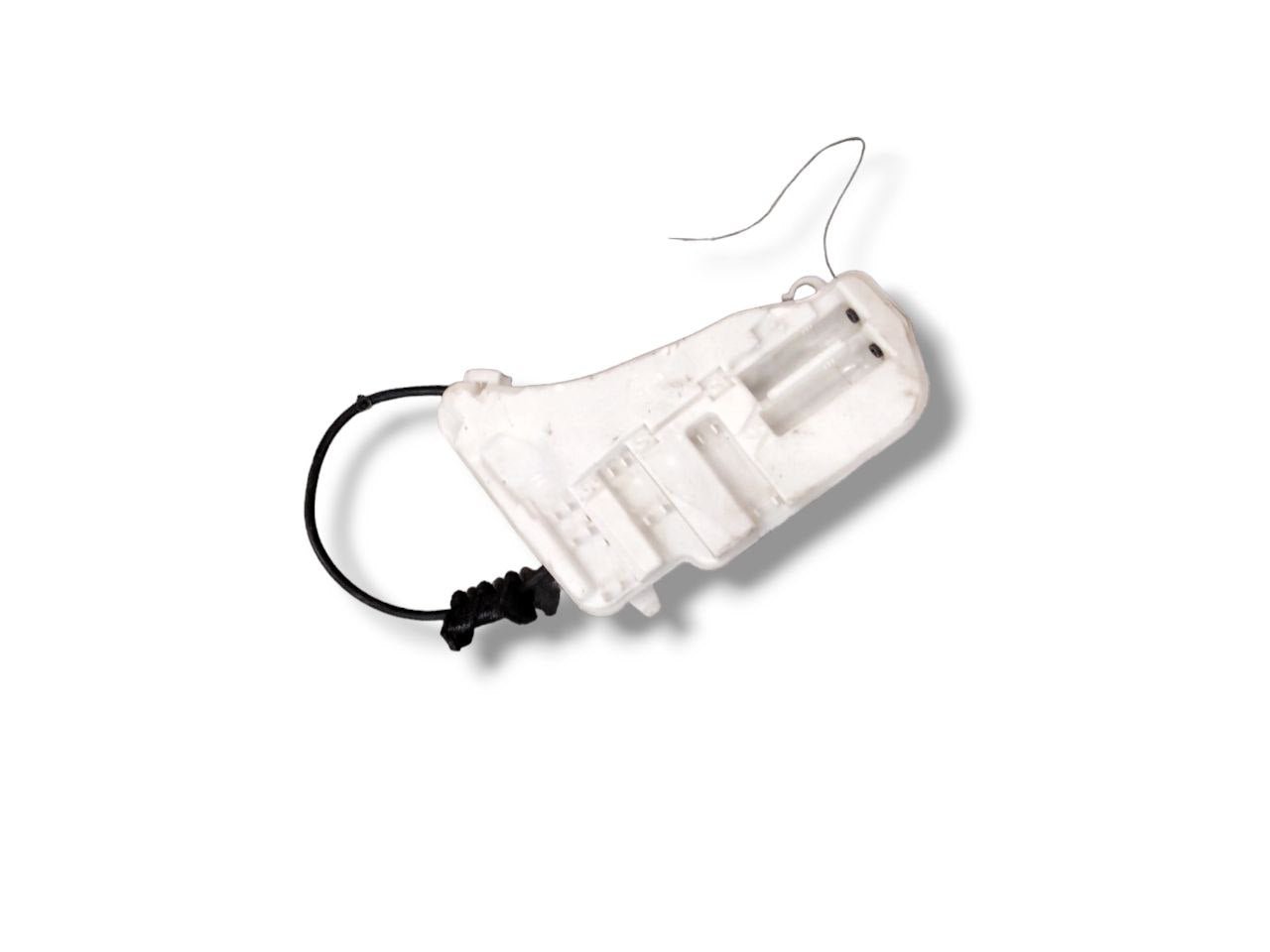 Vaschetta liquido tergicristalli Bmw F10/F11 (2010 - 2017) cod.8050439AI02 - 13264011 - F&P CRASH SRLS - Ricambi Usati