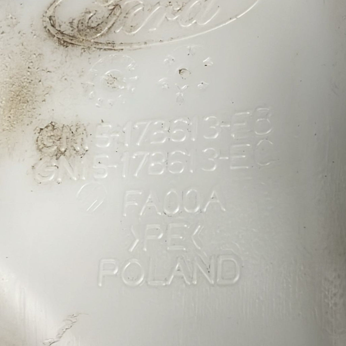 Ford Puma windshield washer fluid tank code: GN - 1736113 - F6 (2019 >) - F&P CRASH SRLS - Used Parts