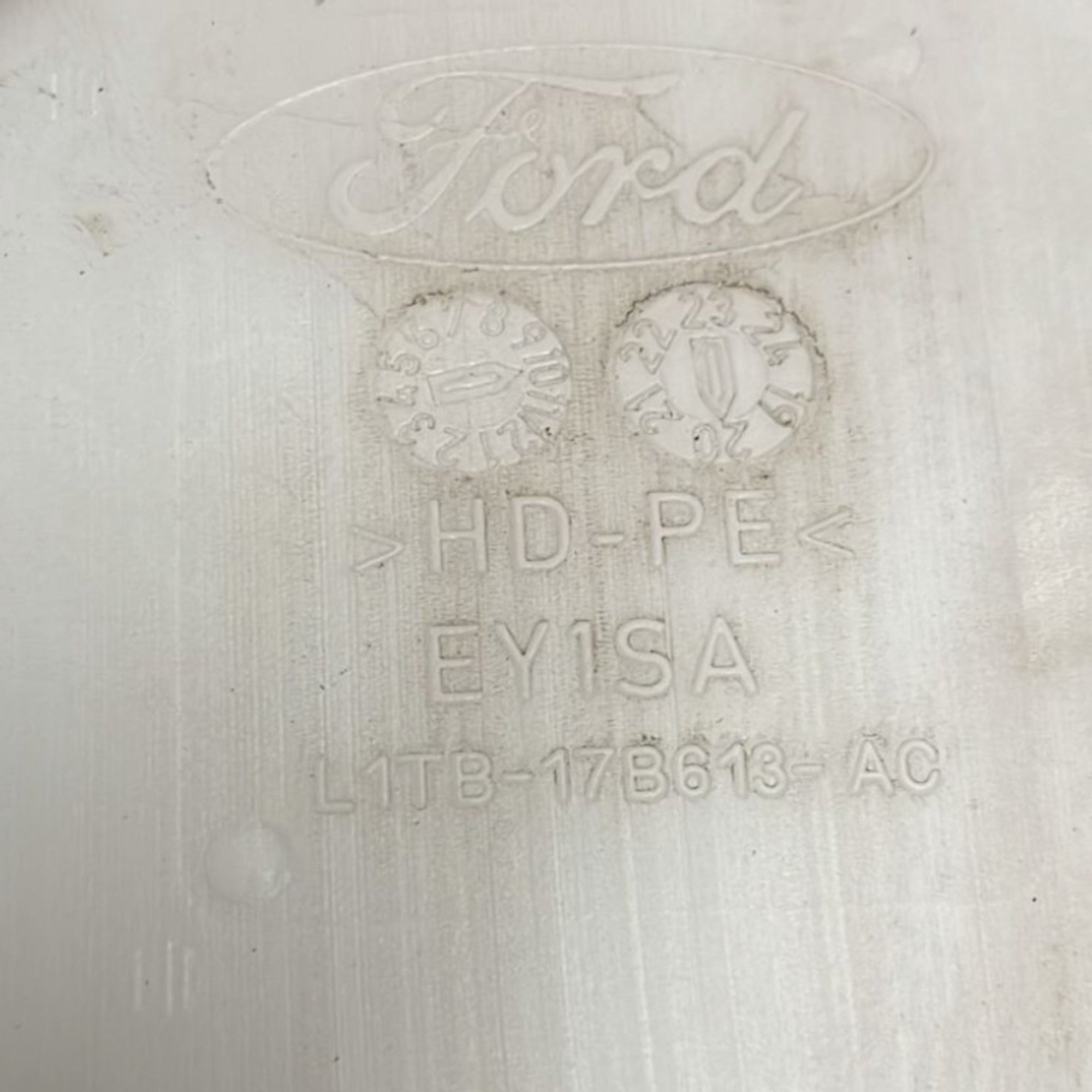 Vaschetta Liquido Tergicristalli Ford Puma cod:L1TB - 17B613 - 13 - AC (2019 >) - F&P CRASH SRLS - Ricambi Usati