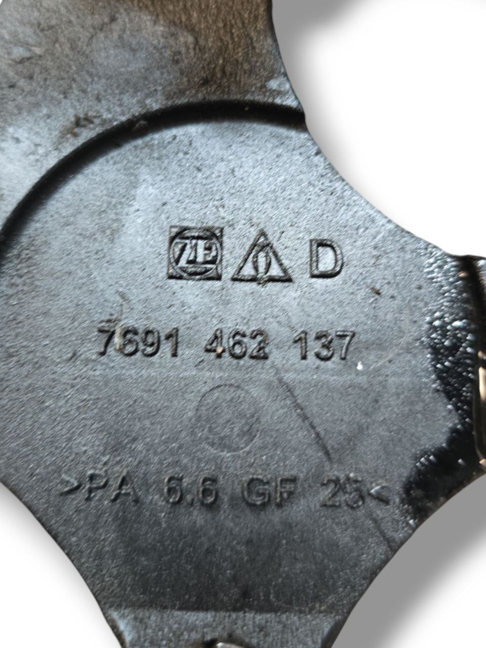 Vaschetta Olio Pompa Servo Freno Mercedes - Benz Vito W447 2.2 Diesel ( 2014 > ) Cod : 7691462137 - F&P CRASH SRLS - Ricambi Usati