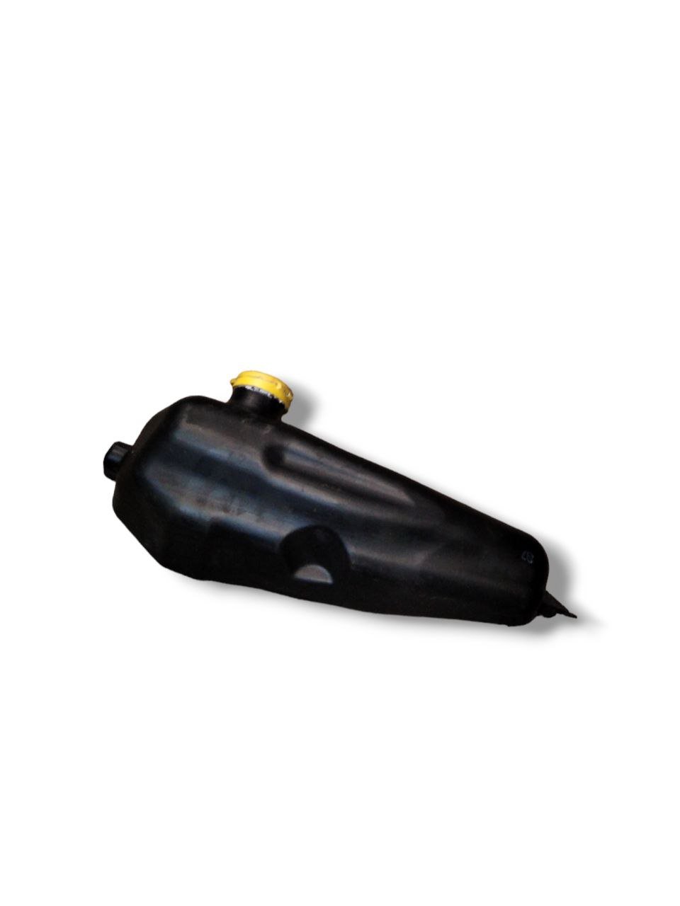 Vaschetta / Serbatoio Tergicristalli Dacia Duster ( 2010 &gt; ) cod.289107187R - F&amp;P CRASH SRLS - Ricambi Usati