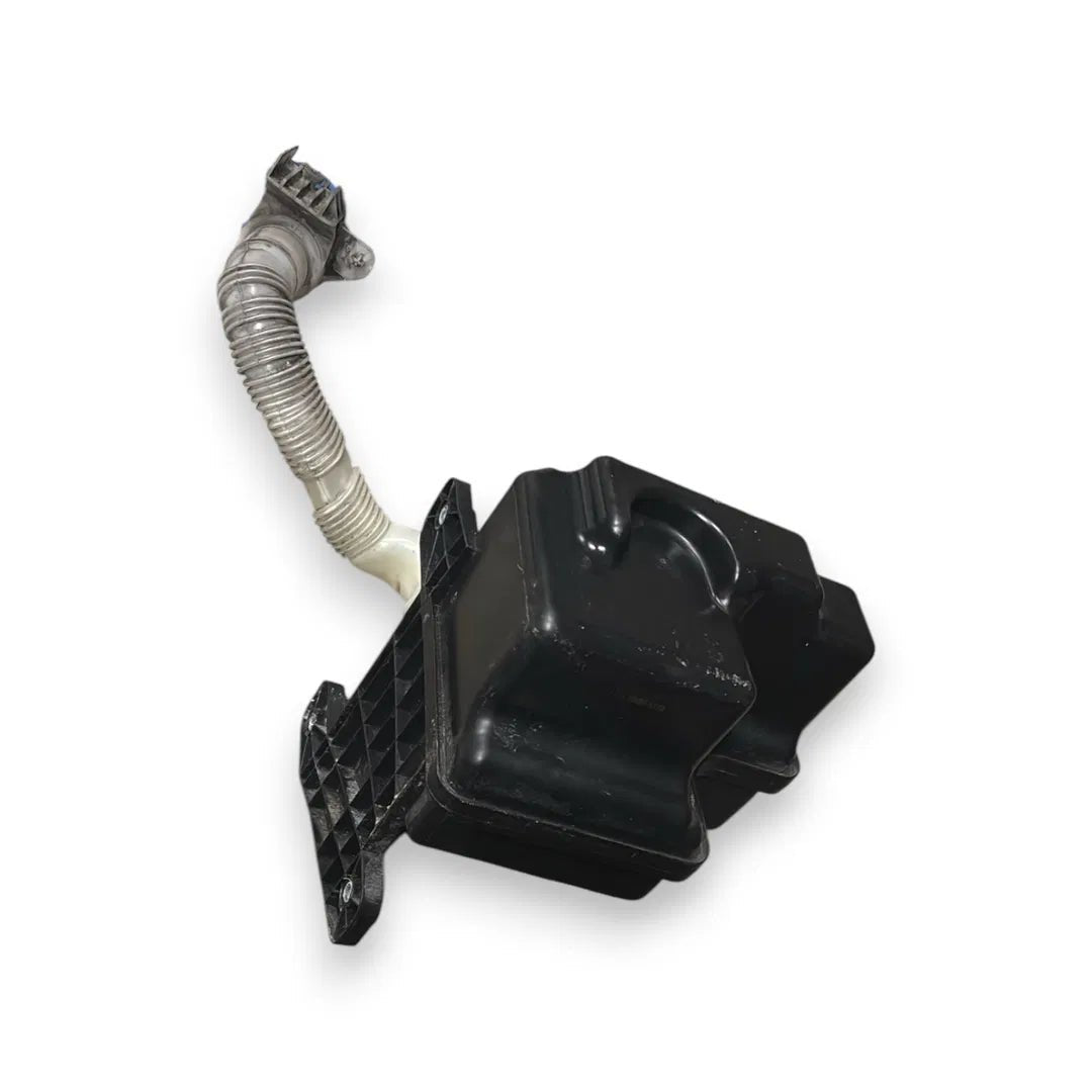 Vaschetta tergicristalli Volkswagen Golf VII dal 2012 OEM 5G0955453J - F&amp;P CRASH SRL - Ricambi Usati
