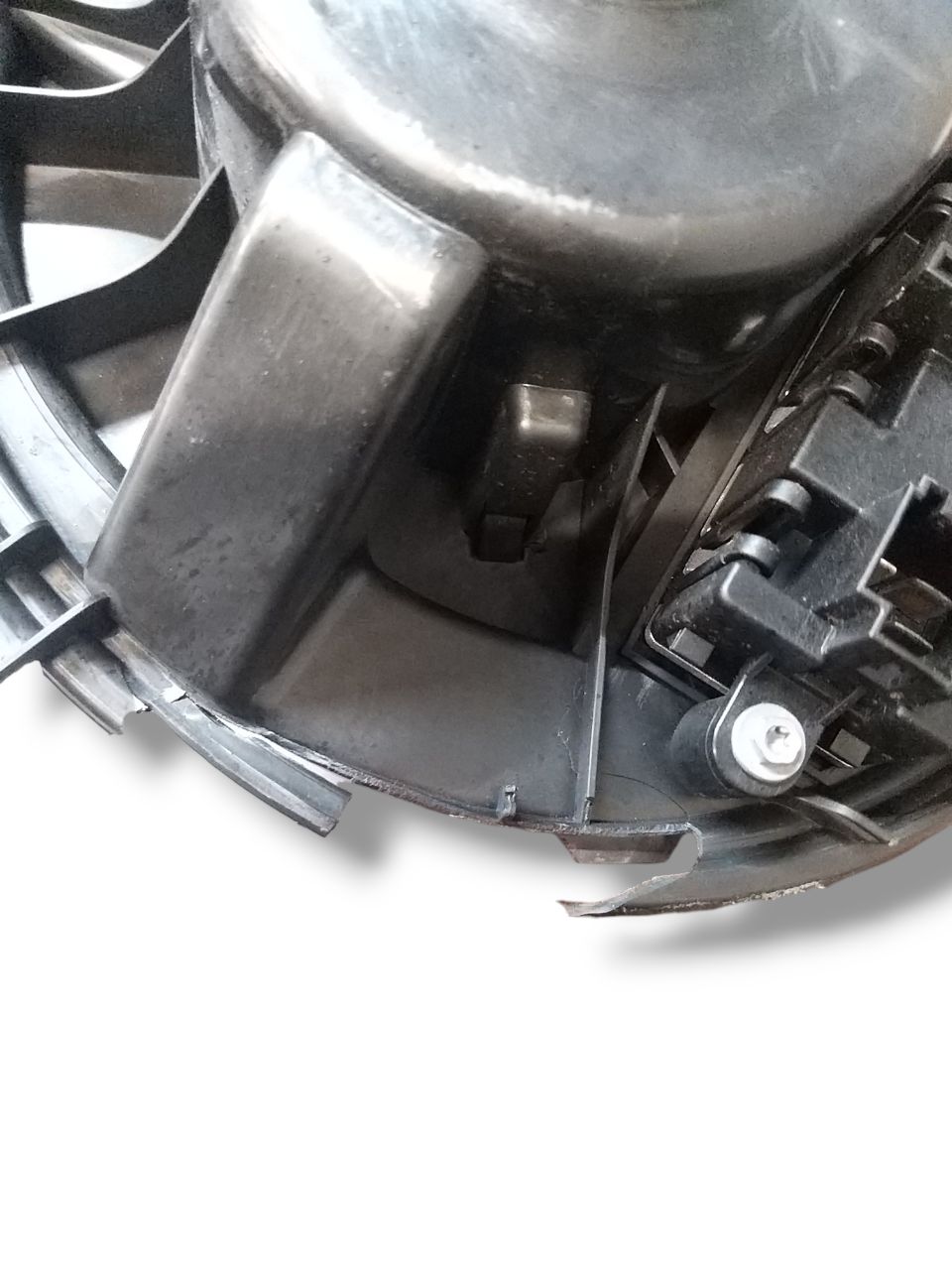 Cabin Fan Golf VII / A3 / Q2 / Tiguan / Leon ( 2012 - 2019 ) Code: 5Q1819021G - F&P CRASH SRLS - Used Parts