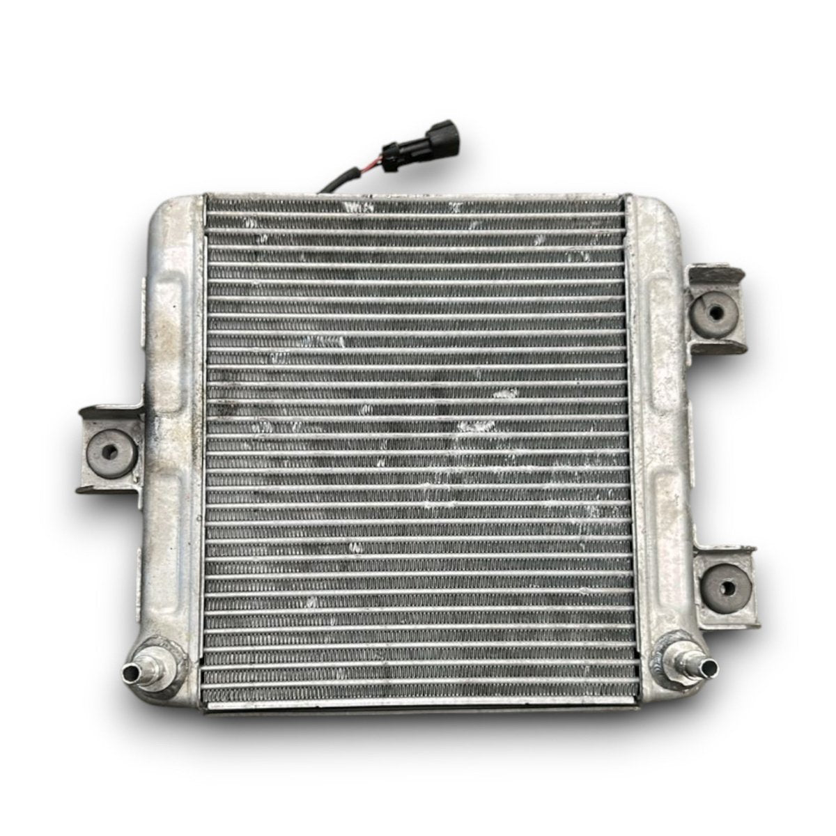 Ventola e radiatore olio cambio automatico Iveco Daily 5802072359 2.3 diesel (2020 > ) - F&P CRASH SRL - Ricambi Usati