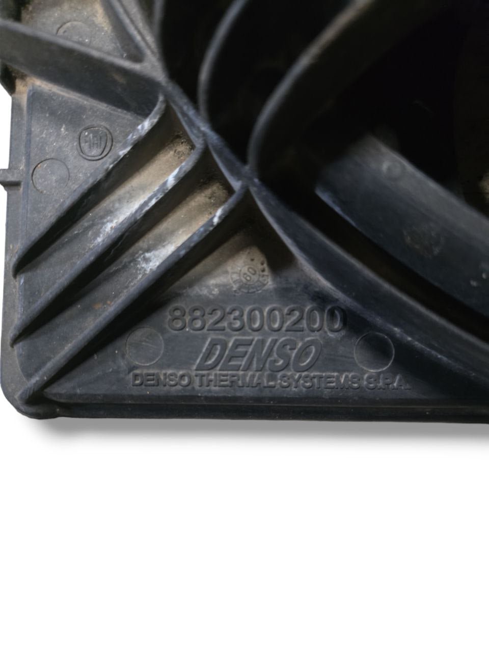 Ventola Radiatore Fiat Bravo 1.6 Diesel (2007 - 2014) Cod : 882300200 - F&P CRASH SRLS - Ricambi Usati