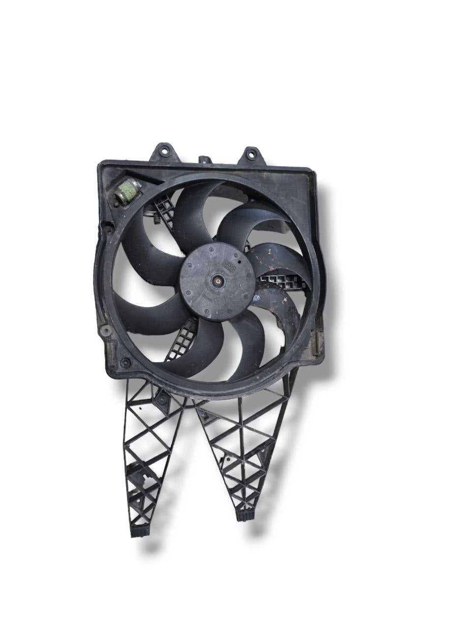 Radiator Fan Fiat Bravo 1.9 Diesel (2007 - 2014) Code: 00517833360 - F&P CRASH SRLS - Used Parts