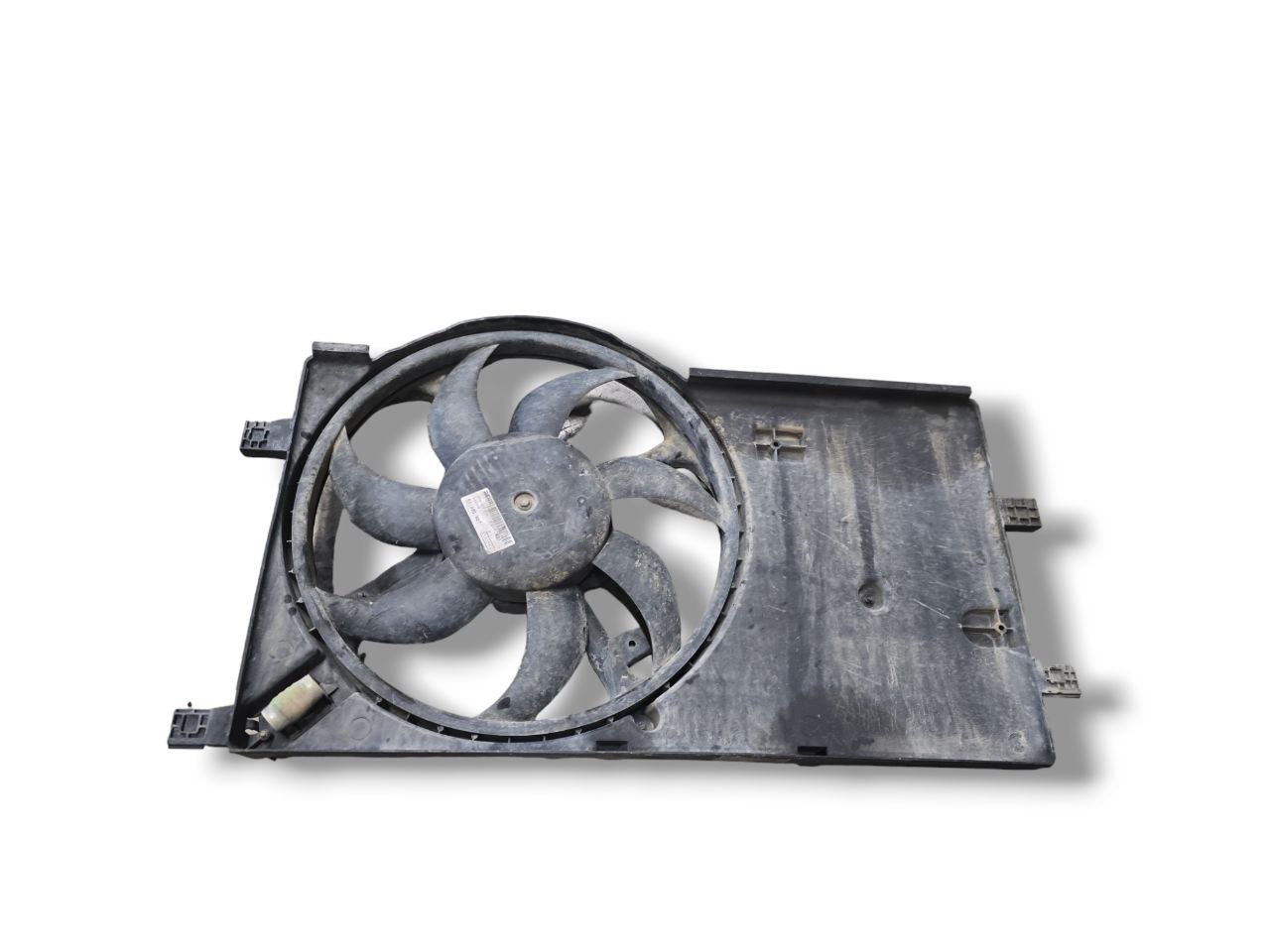 Ventola Radiatore Fiat Fiorino 1.3 Diesel (2007>) Cod : 51854570 - F&P CRASH SRLS - Ricambi Usati