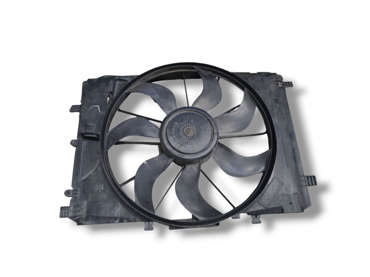 Ventola Radiatore Mercedes - Benz Classe B w246 1.5 Diesel Cod : A2465000064 (2011 - 2018) - F&P CRASH SRLS - Ricambi Usati